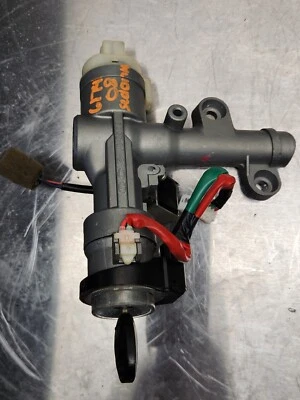 07-14 Kia Sedona Ignition Lock Cylinder Body & Switch Assembly w/ Key 819104D030 - Изображение 1 из 4