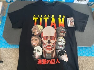 Attack on Titan shirt size M + BONUS AoT Lomo cards! - Picture 1 of 4
