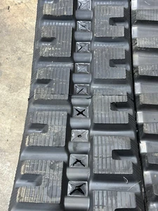 (2-Tracks) JCB Rubber winter / snow Track 180T 180-T 320x86x49 3208649 - Picture 1 of 1