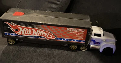 Hot Wheels 2008 Fast Track Semi Tractor Trailer Launcher - Image 1 of 4