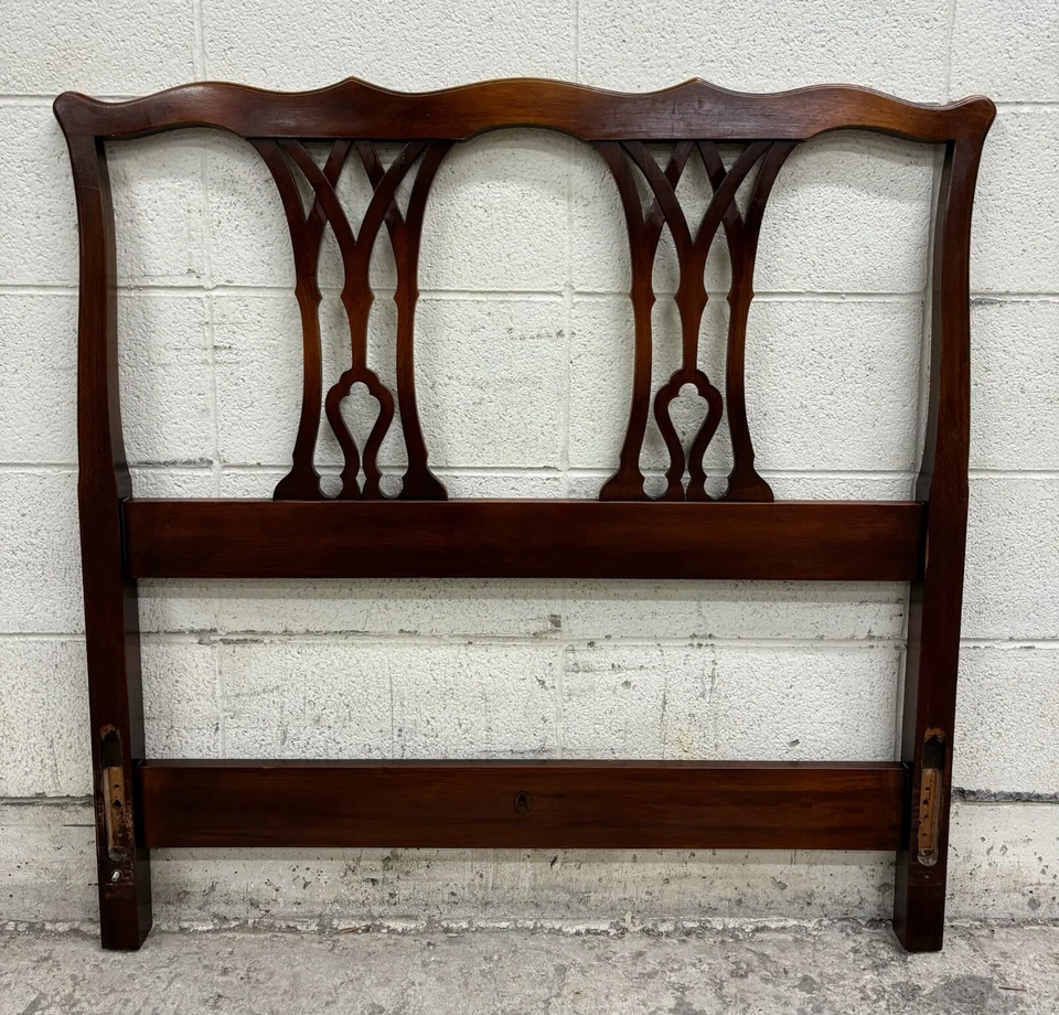 Cabecero vintage estilo Chippendale tamaño doble Foto 1 de 4