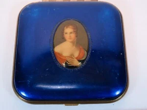 Espejo de Maquillaje Compacto Mondaine Azul Mujer Camafeo 3 1/8 x 3 1/8 pulgadas Estuche Abolladuras - Imagen 1 de 10