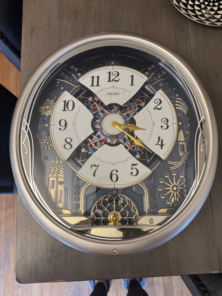 Seiko Starry Night Melodies in Motion, Musical, Tradicional, Quartzo, QXM239 - Imagem 1 de 1