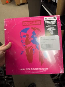Booksmart soundtrack lizzo Dan the Automator blue splatter vinyl UO exclusiv - Foto 1 di 1