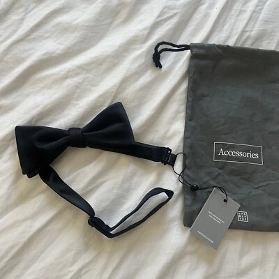 Gravata borboleta preta 100% seda pré-amarrada com alça ajustável, nova em folha - Imagem 1 de 4