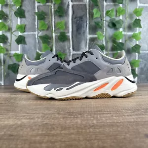 Taglia 9,5 - Calamita Adidas Yeezy Boost 700 2019 FV9922 autentica - Foto 1 di 10