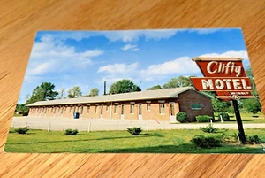 CLIFTY MOTEL Madison Indiana POSTCARD - Picture 1 of 3