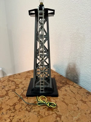 Vintage Model Railroad Yard Floodlight Tower Plastic O Gauge 12" Wired - Image 1 of 4