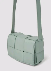 (SIN IMPUESTO ADUANERO) BOTTEGA VENETA Candy Cassette verde bandolera bolso intrecciato - Imagen 1 de 14