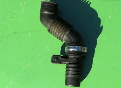 VW JETTA 1994 TUBO DE CALOR MANGUEIRA DE ENTRADA DE AR 068-906-391-A FABRICANTE DE EQUIPAMENTO ORIGINAL PASSAT BEETLE GOLF V6 - Imagem 1 de 4