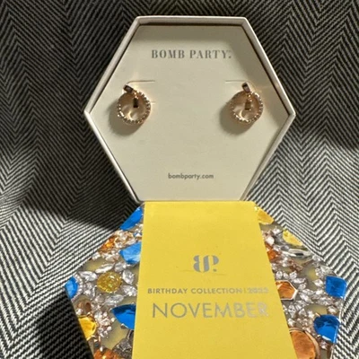 Gleaming Goddess - November Birthday By BP - Image 1 of 4