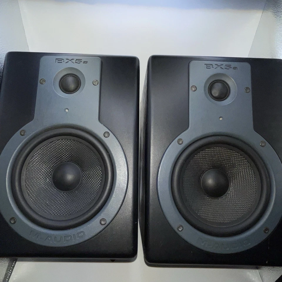 Pair of M-Audio Studiophile BX5a Deluxe Studio Monitors Speakers, Home Recording - Image 1 of 4