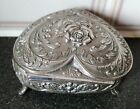 Heart Style-footed Silver Metal Jewellery Box With Rose On.h-4.5x8.5x8cm,w-190g