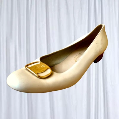 Salvatore Ferragamo Boutique Classic Pump SOLO ZAPATO Mujer 9.5 ÚNICO Izquierdo Foto 1 de 4