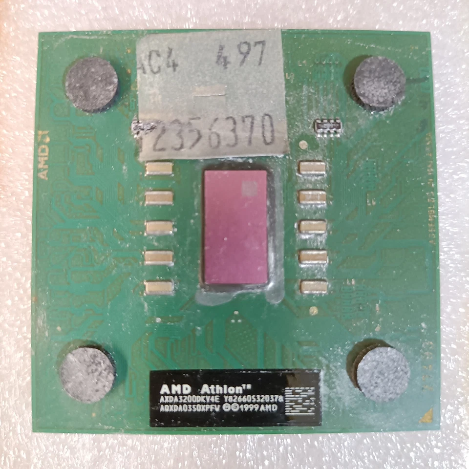 Procesador Barton 400FSB AMD Athlon XP 3200+ AXDA3200DKV4E 2,2 GHz AMD Athlon XP - Imagen 1 de 2