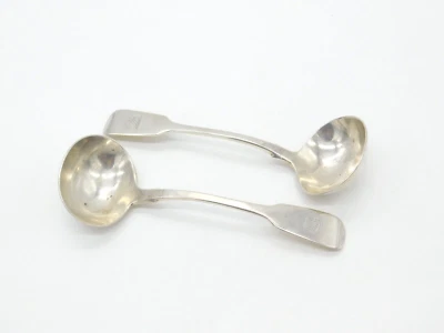 Irish Victorian Sterling Silver Pair of Fiddle Thread Crested Ladles 1851 Dublin - Image 1 of 4