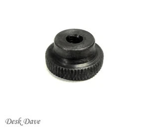 Base Plate Thumb Screw, PFW-51621, for SINGER Featherweight 221 Drip Pan Covers. - Picture 1 of 8