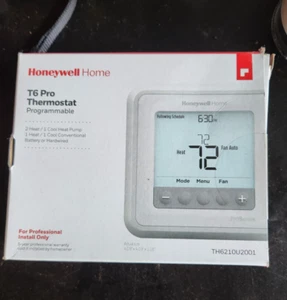 Honeywell Lyric T6 Pro Programmable Thermostat - White-Non Wifi - Picture 1 of 2