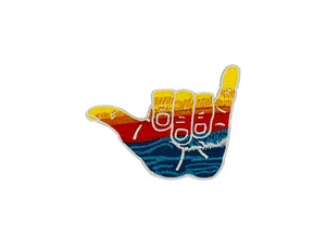 Escena suelta del océano para colgar surf - coser, bordado - parche - 3,6" X 3,75" - Imagen 1 de 4