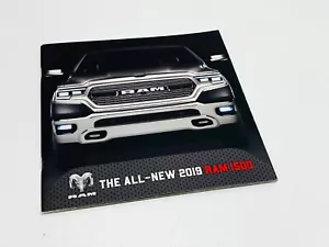 Camión Ram 1500 2019 rediseño folleto vista previa - Imagen 1 de 1