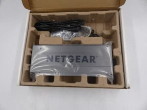 NETGEAR16-PORT POE+ GIGABIT UNMANAGED SWITCH GS116PP-100NAS - Picture 1 of 5
