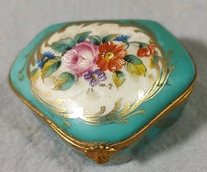 Limoges France Robin Egg Blue Trinket Box Gold Gilt with Gold Color Latch - Picture 1 of 13
