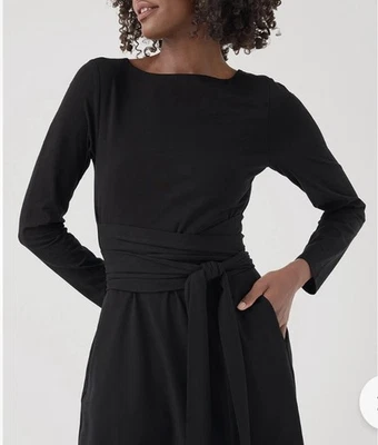 Vestido para mujer Pact ajustado y acampanado extra pequeño negro Foto 1 de 4