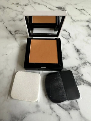 Benefit Hello Flawless Powder Foundation 7g - ALL THE WORLDS STAGE BEIGE - NEW - Image 1 of 4