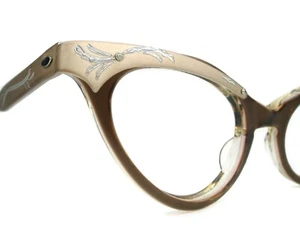 True 50s Vintage Cat Eye Glasses Eyeglasses or Sunglasses Decorative Frame 44-20 - Picture 1 of 8
