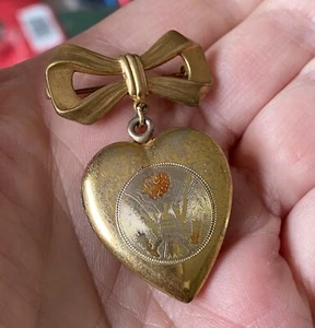 Vintage Sweet Heart Military Heart Shaped Photo Picture Locket Brooch Pin - Picture 1 of 8