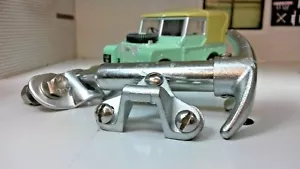Land Rover Series 1 300693 300691 Bonnet Wing Retaining Spring Catch Clamps x2 - Picture 1 of 2