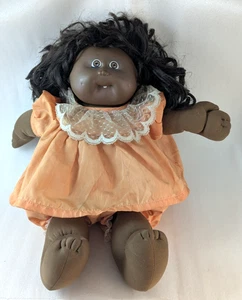 Bambola vintage 1982 Cabbage Patch per bambini ragazza afroamericana - Foto 1 di 6