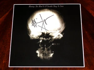 FOTO 12X12 DEL MINISTERIO AL JOURGENSEN FIRMADA LA MENTE ES UNA COSA TERRIBLE PARA SABOREAR - Imagen 1 de 1