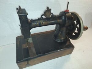Peerless 1881 patent cast iron sewing machine for restoration