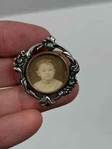 Ancienne Broche Porte-photo en Argent Massif Art Nouveau - Picture 1 of 3