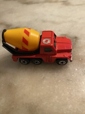 Vintage  Mint Matchbox Lesney Superfast 1976 No.19 Cement Truck Diecast 313 - Image 1 of 4