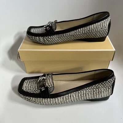 Zapatos Michael Kors MK Charm sin usar, en caja, para mujer talla 8 m blanco y negro estampado de serpiente como nuevos Foto 1 de 4
