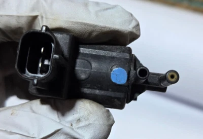 93-97 FORD PROBE II MAZDA V6 2.5 KLDE VSV INTERRUPTOR DE CONMUTACIÓN DE VACÍO VÁLVULA SOLENOIDE Foto 1 de 2