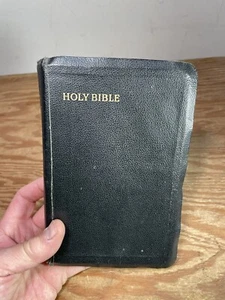 Holy Bible Red Letter Edition Concordance 1956 Collin’s Clear Type - Picture 1 of 11