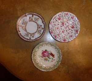 Group Of 3 Antique Rose Design Saucers, 2 With Maker's Mark, Family Estate, A + - Picture 1 of 6