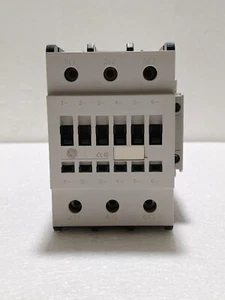 GE CL10A300M POWER CONTACTOR 100AMP COIL VOLTAGE 220VAC FAST SHIPPING - Picture 1 of 9