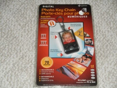 BRAND NEW SUPEREX DIGITAL PHOTO KEY CHAIN  70 PHOTOS-W/ LED LIGHT & 2 GAMES - Image 1 of 3