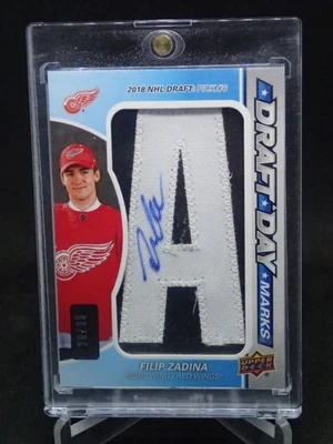 2019-20 SP Game Used Filip Zadina Auto Draft Day Marks #20/35  Detroit Red Wings - Image 1 of 2