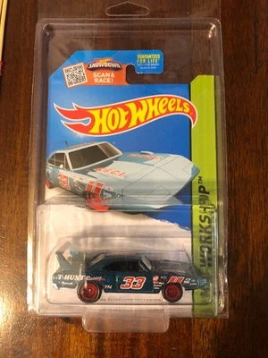 Hot Wheels ‘70 Plymouth Superbird 2015 Super Treasure Hunt Green -READ - Image 1 of 4