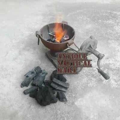 Antiguo horno de forja herrero con ventilador soplador manual tipo pedal mango artículo Foto 1 de 4