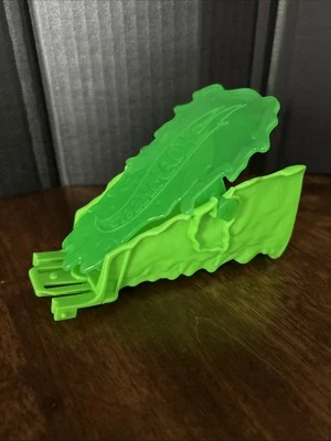 Hot Wheels HKX47 Track Builder Playset Toxic Super Jump Part - Landing Ramp - Image 1 of 4