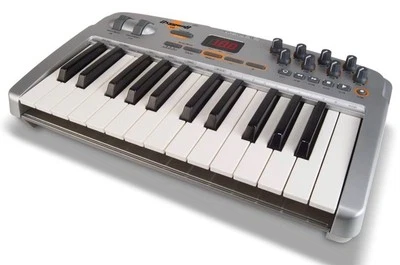 M-Audio Midiman Oxygen 8 Midi 25-Key Mobile Keyboard USB Controller TESTED - Image 1 of 2