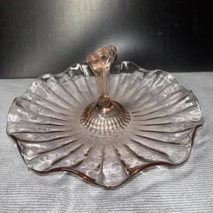 Vintage Pink depression glass trinket dish With Handle - Bild 1 von 4