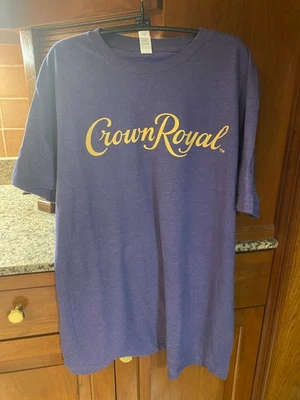 Camiseta grande Crown Royal Whiskey para hombre púrpura manga corta Foto 1 de 3