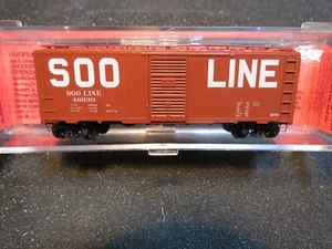 N - Deluxe 141702 - AAR 40' Boxcar, SOO Line 16630   knuckle couplers  LN - Picture 1 of 2
